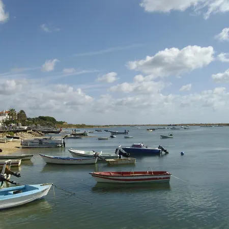 Daire 800m From The Boat To Cabanas, With Pool, Terrace, Wifi And Air Con Tavira