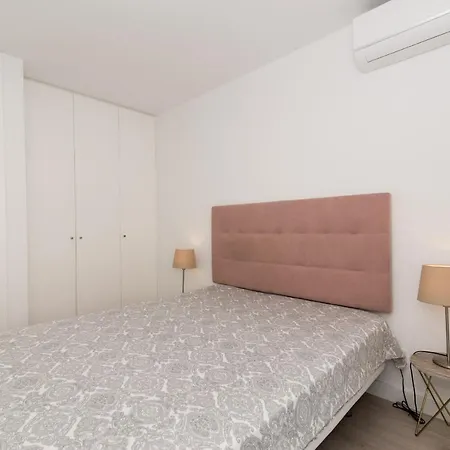 800m From The Boat To Cabanas, With Pool, Terrace, Wifi And Air Con * Tavira