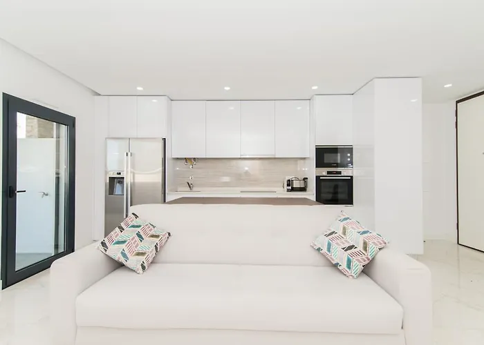 Daire 800m From The Boat To Cabanas, With Pool, Terrace, Wifi And Air Con *