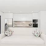 Apartament With Pool Terrace 800m To Ferry *