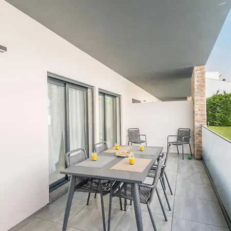 800m From The Boat To Cabanas, With Pool, Terrace, Wifi And Aircon